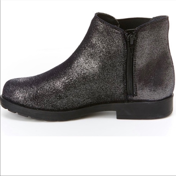 Stride Rite Isabella Metallic Bootie - Picture 5 of 5